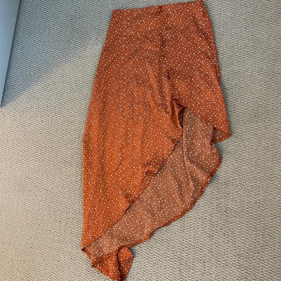 Asymmetrical polka dot skirt - Picture 2 of 3